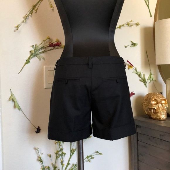 Poleci Dressy Cuffed Short - Picture 2 of 12